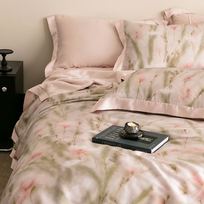 91家纺网 家纺一手货源 找家纺 立奥被业 2025年新款100%莱赛尔夏被莱赛尔夏被四件套天丝夏凉被 蝶恋花-粉