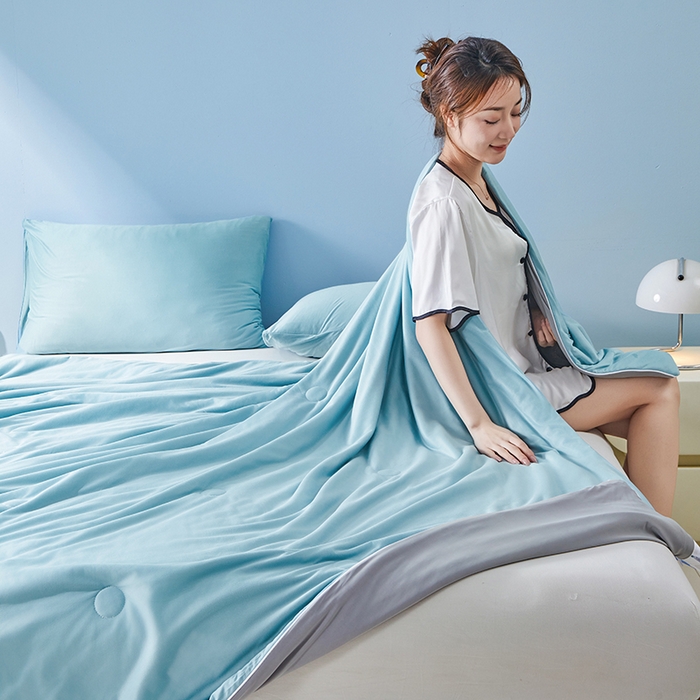 91家纺网 家纺一手货源 找家纺 梦恬佳 2025新款高克重A类双拼凉感丝针织棉夏凉被 冰川蓝