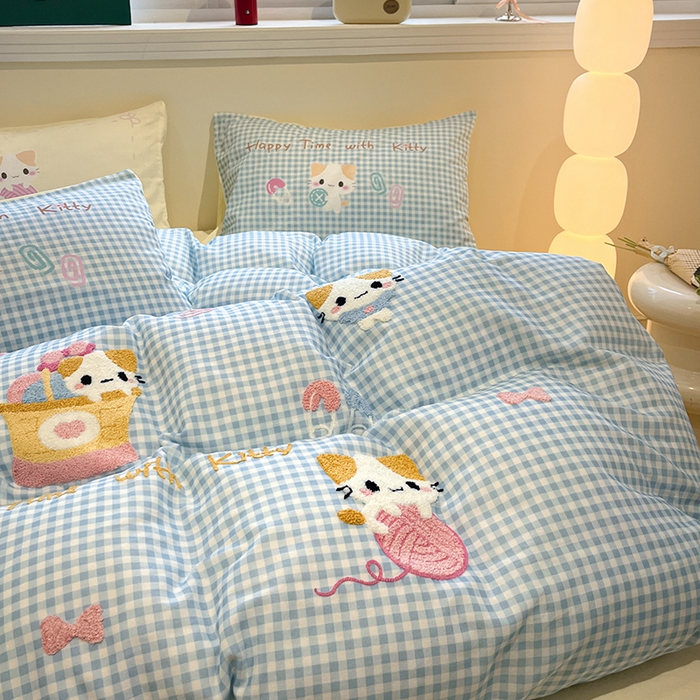 91家纺网 家纺一手货源 找家纺 蓝邻家纺 2025年新款全棉双层纱毛巾绣四件套系列 喵趣时光