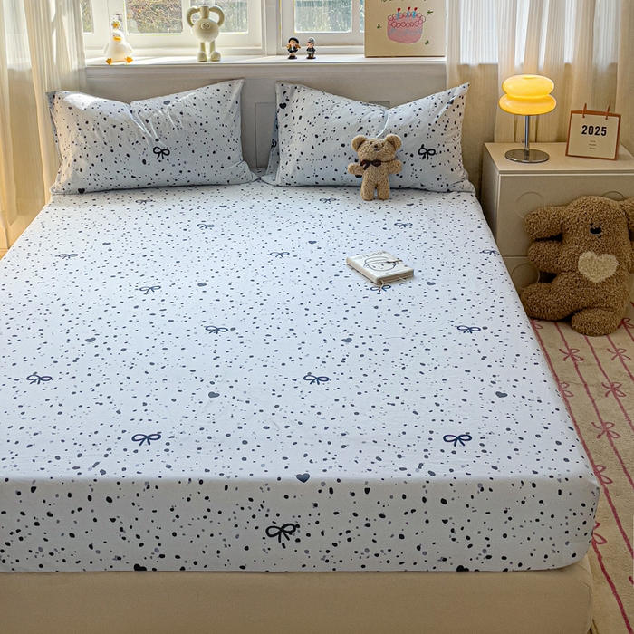 91家纺网 家纺一手货源 找家纺 仟人梦2025新款水洗棉印花床笠 艺术之名-兰