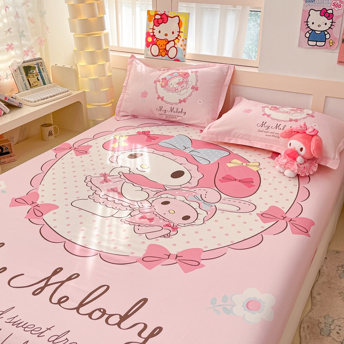 91家纺网 家纺一手货源 找家纺 博雅 2025新款三丽鸥全棉大版床笠-第二批 小花美乐蒂