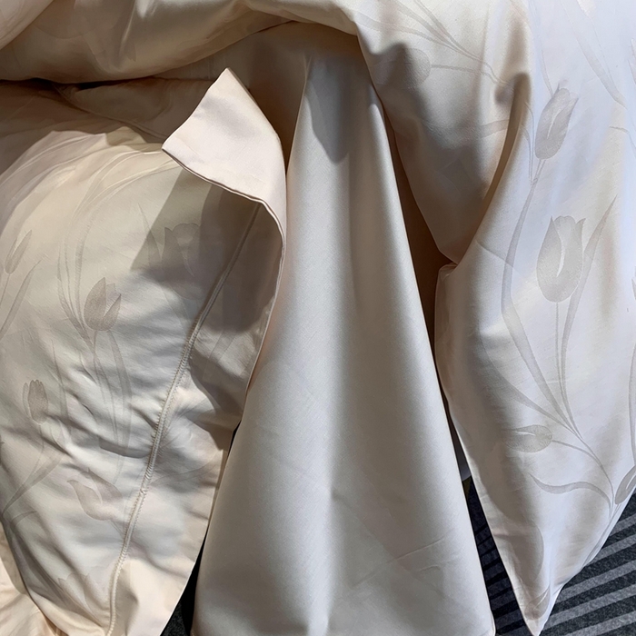 91家纺网 家纺一手货源 找家纺 莱豫 2025新款100支新疆阿克苏长绒棉提花四件套 郁金香玉