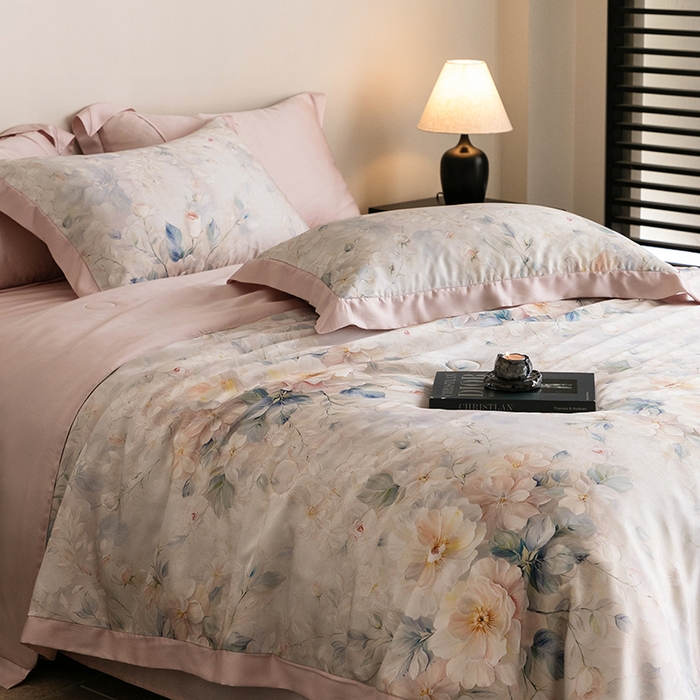 91家纺网 家纺一手货源 找家纺 立奥被业 2025年新款100%莱赛尔夏被莱赛尔夏被四件套天丝夏凉被 忆江南-粉