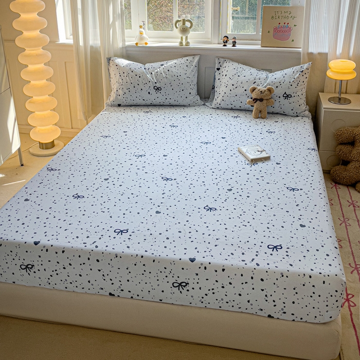 91家纺网 家纺一手货源 找家纺 仟人梦2025新款水洗棉印花床笠 艺术之名-兰