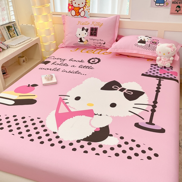 91家纺网 家纺一手货源 找家纺 博雅 2025新款三丽鸥全棉大版床笠-第二批 学习KT猫