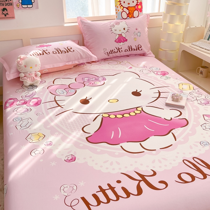 91家纺网 家纺一手货源 找家纺 博雅 2025新款三丽鸥全棉大版床笠-第二批 花花KT猫