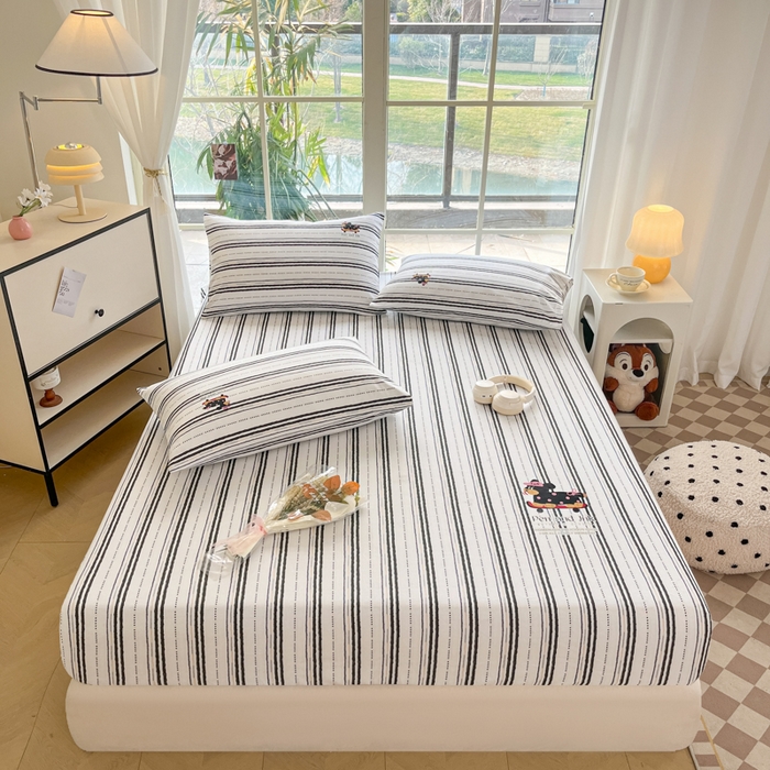 91家纺网 家纺一手货源 找家纺 博雅 2025新款全棉老粗布烫画床笠系列 条纹-波点狗