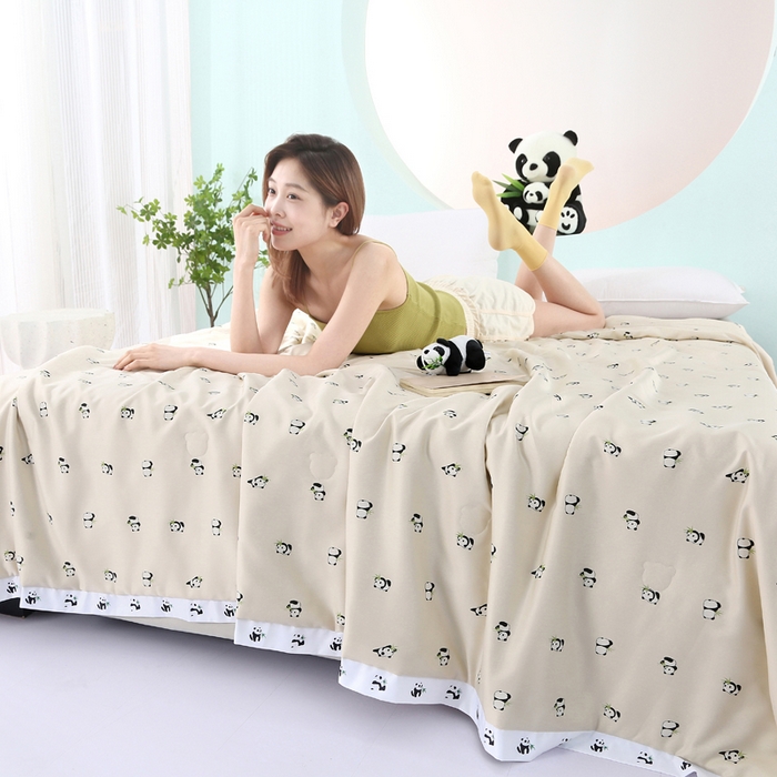 91家纺网 家纺一手货源 找家纺 薇玛仕 2025小熊猫系列-60支精梳长绒棉双拼角宽边双A类母婴级儿童蚕丝夏凉被空调被 小熊猫-金