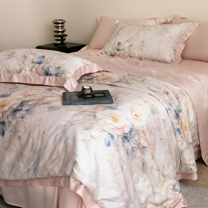 91家纺网 家纺一手货源 找家纺 立奥被业 2025年新款100%莱赛尔夏被莱赛尔夏被四件套天丝夏凉被 忆江南-粉