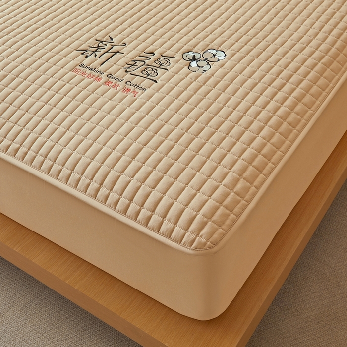 91家纺网 家纺一手货源 找家纺 锦眠床笠2025新款刺绣床笠新疆棉花填充-夹棉床笠 奶油咖