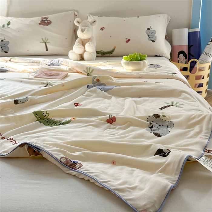 91家纺网 家纺一手货源 找家纺 暖生活2025新款牛奶针织小清新卡通大豆夏被 被子被芯 森林宝贝