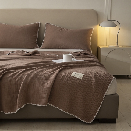 91家纺网 家纺一手货源 找家纺 博雅 2025新款全棉五层纱多功能盖毯 焦糖咖