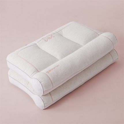 91家纺网 家纺一手货源 找家纺 （总）麦肯锡  2025新款羊绒蚕丝大豆牵引分区枕