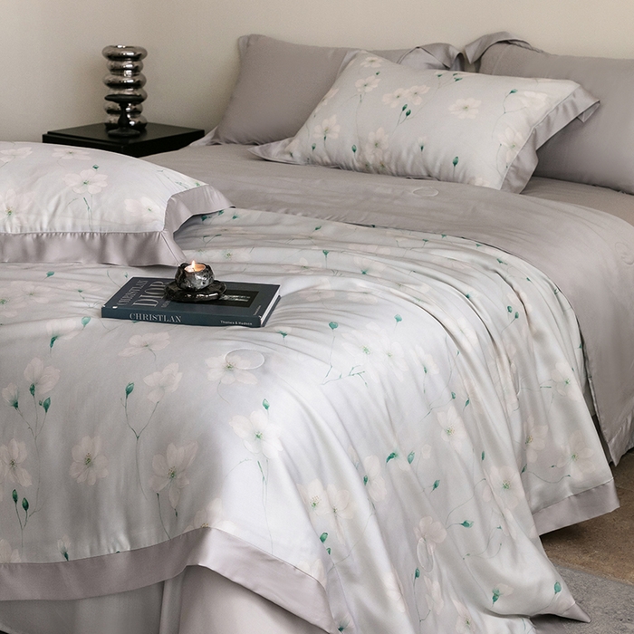 91家纺网 家纺一手货源 找家纺 立奥被业 2025年新款100%莱赛尔夏被莱赛尔夏被四件套天丝夏凉被 沁语-灰