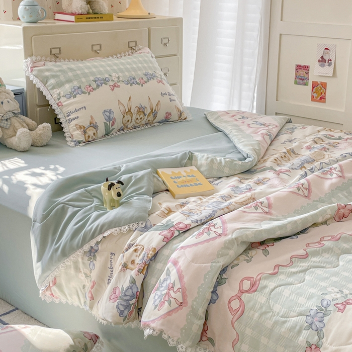 91家纺网 家纺一手货源 找家纺 老帅的工厂店 2025新款A类印花洛丽塔夏被（提供买家秀） 甜心可可兔