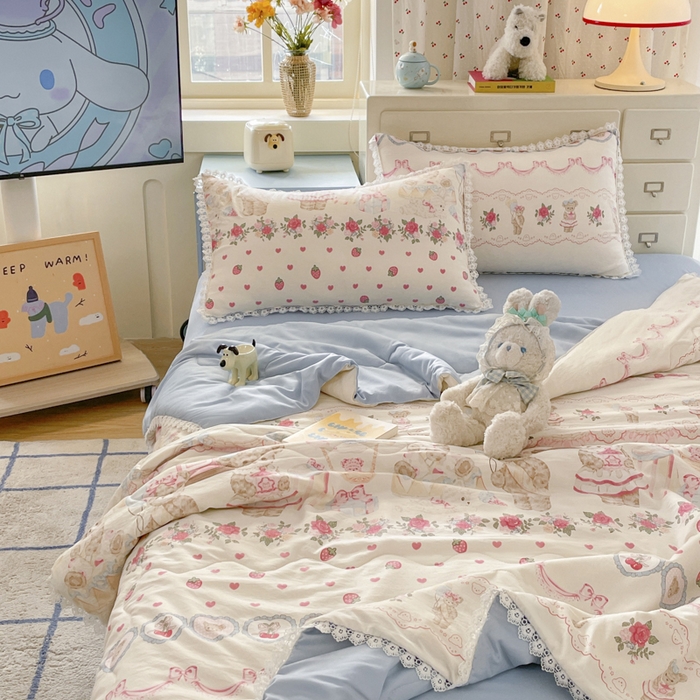 91家纺网 家纺一手货源 找家纺 老帅的工厂店 2025新款A类印花洛丽塔夏被（提供买家秀） 小熊甜品屋