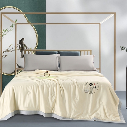 91家纺网 家纺一手货源 找家纺 （总）薇玛仕 2025春夏新款镂空款60天丝莱赛尔蚕丝纯色夏凉被空调被