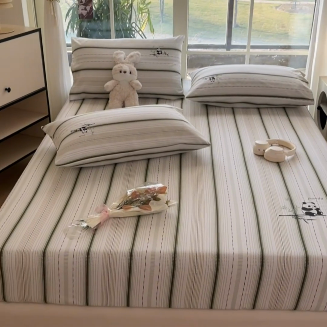 91家纺网 家纺一手货源 找家纺 博雅 2025新款全棉老粗布烫画床笠系列 条纹-竹林熊猫