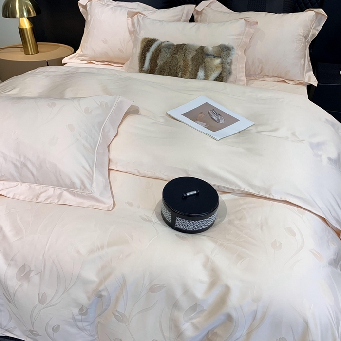 91家纺网 家纺一手货源 找家纺 莱豫 2025新款100支新疆阿克苏长绒棉提花四件套 郁金香玉