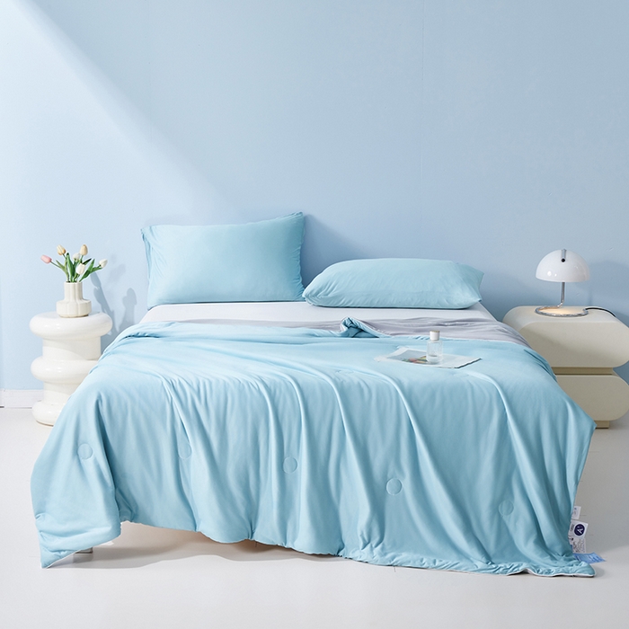 91家纺网 家纺一手货源 找家纺 梦恬佳 2025新款高克重A类双拼凉感丝针织棉夏凉被 冰川蓝