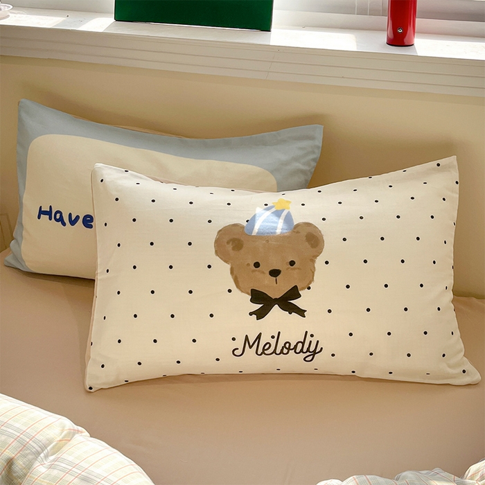 91家纺网 家纺一手货源 找家纺 蓝邻家纺 2025年新款全棉双层纱毛巾绣四件套系列 暖格熊居