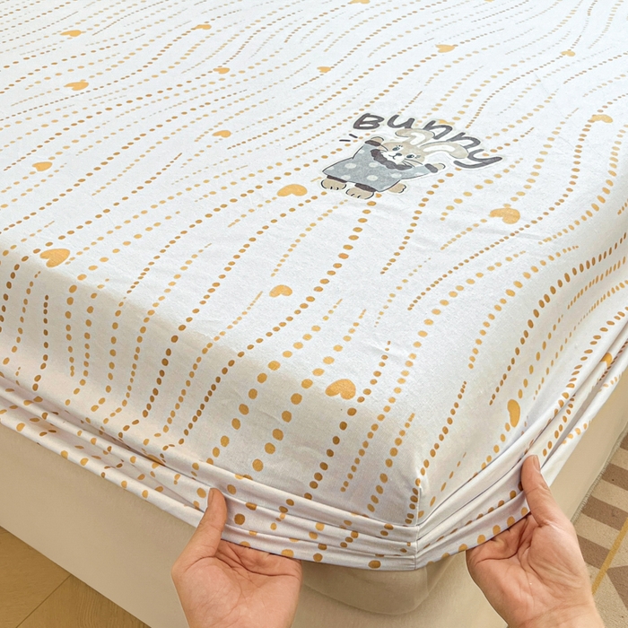 91家纺网 家纺一手货源 找家纺 博雅 2025新款全棉老粗布烫画床笠系列 心动-Bunny兔