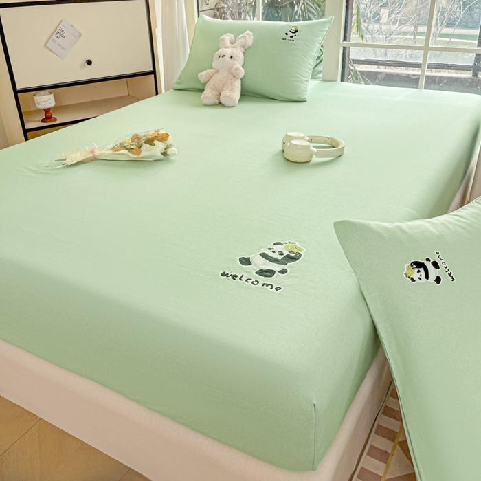 91家纺网 家纺一手货源 找家纺 博雅 2025新款全棉老粗布烫画床笠系列 绿色-香蕉熊猫