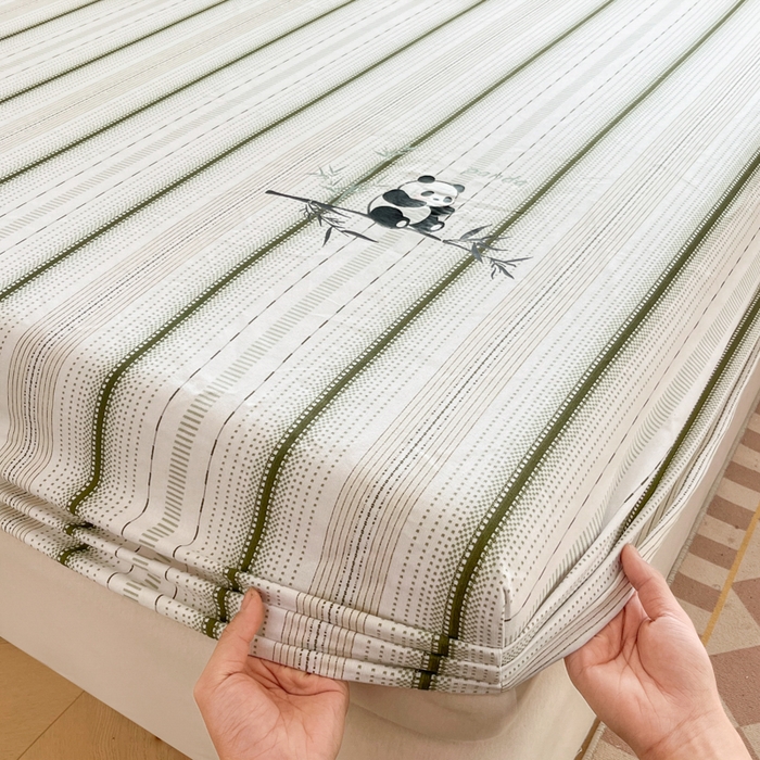 91家纺网 家纺一手货源 找家纺 博雅 2025新款全棉老粗布烫画床笠系列 条纹-竹林熊猫