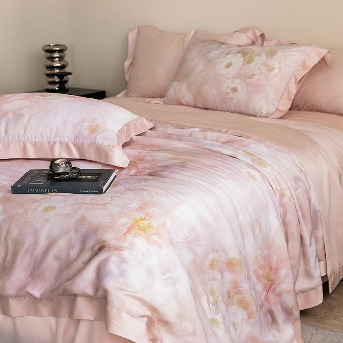 91家纺网 家纺一手货源 找家纺 立奥被业 2025年新款100%莱赛尔夏被莱赛尔夏被四件套天丝夏凉被 天仙子-粉