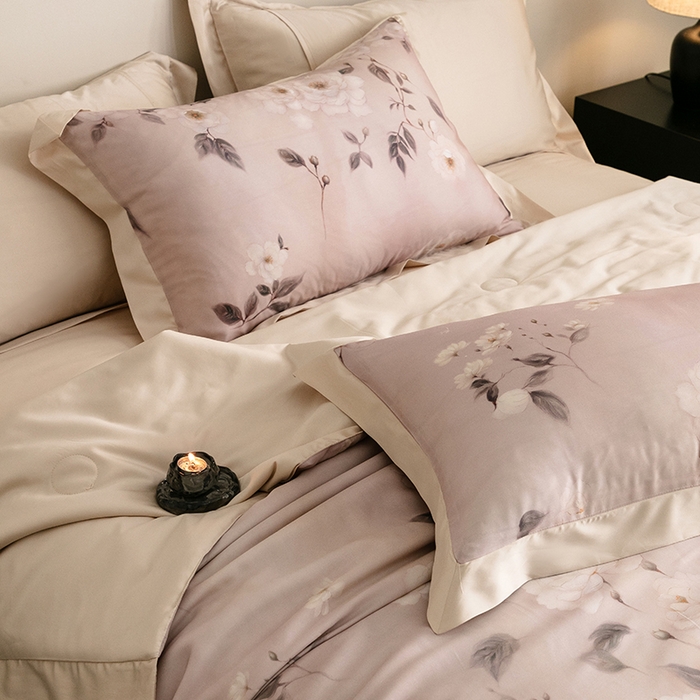 91家纺网 家纺一手货源 找家纺 立奥被业 2025年新款100%莱赛尔夏被莱赛尔夏被四件套天丝夏凉被 木兰花-粉