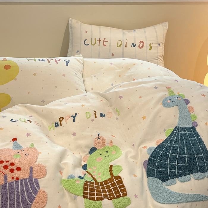 91家纺网 家纺一手货源 找家纺 蓝邻家纺 2025年新款全棉双层纱毛巾绣四件套系列 奇幻王国