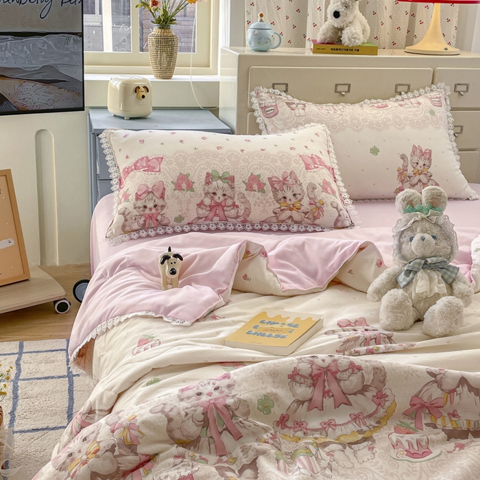 91家纺网 家纺一手货源 找家纺 老帅的工厂店 2025新款A类印花洛丽塔夏被（提供买家秀） 蝴蝶结猫