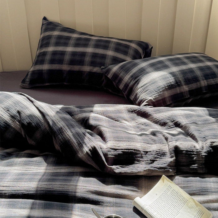 91家纺网 家纺一手货源 找家纺 萝莉家纺 2025新款复古全棉A类色织双层纱皱皱纱格子四件套 黑大格