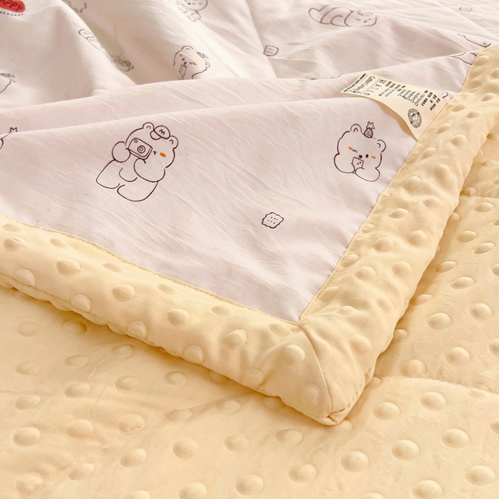 91家纺网 家纺一手货源 找家纺 鑫棉坊 2025新款A类水洗棉豆豆双层纱棉花夏凉被 可爱小熊