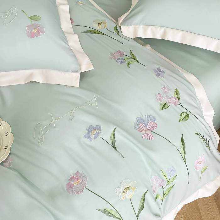 91家纺网 家纺一手货源 找家纺 狂想家 2025亲肤棉重工刺绣系列四件套-花海 花海苹果绿