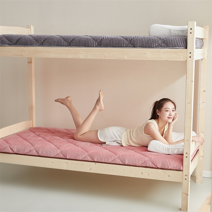 91家纺网 家纺一手货源 找家纺 2025新款柔软舒适魔法绒棉花床垫系列-学生款 清新粉