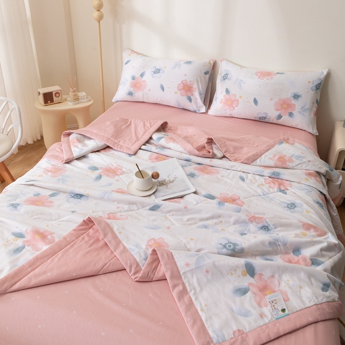 91家纺网 家纺一手货源 找家纺 鑫棉坊 2025新款A类全棉印花大豆纤维空调被大豆被 半夏清风-粉