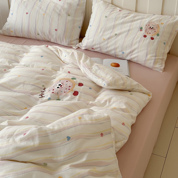 91家纺网 家纺一手货源 找家纺 圆岛家纺 2025新款全棉双层纱贴布绣四件套 甜甜圈