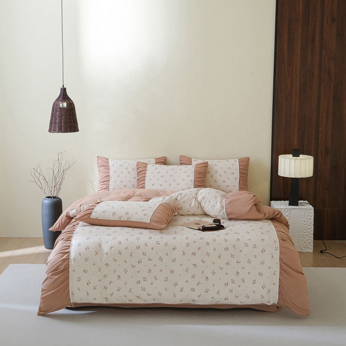 91家纺网 家纺一手货源 找家纺 布可家纺 2025新款A类法式清新褶皱印花四件套 醒春集