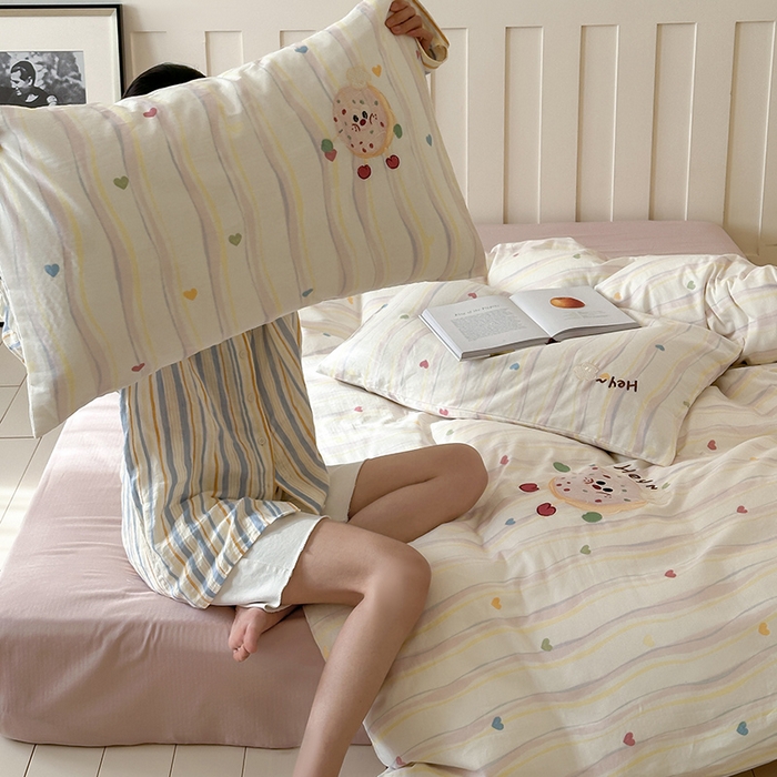 91家纺网 家纺一手货源 找家纺 圆岛家纺 2025新款全棉双层纱贴布绣四件套 甜甜圈