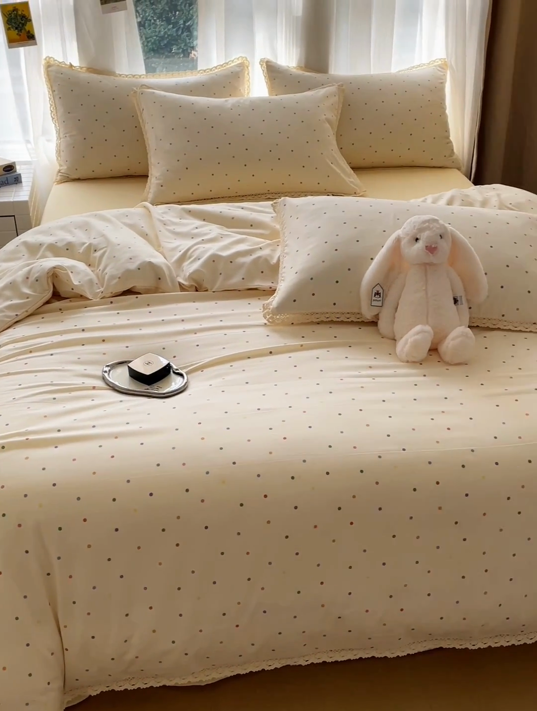 91家纺网 家纺一手货源 找家纺 仟网汇 2025新款韩版镂空花边针织双层纱四件套 彩波点