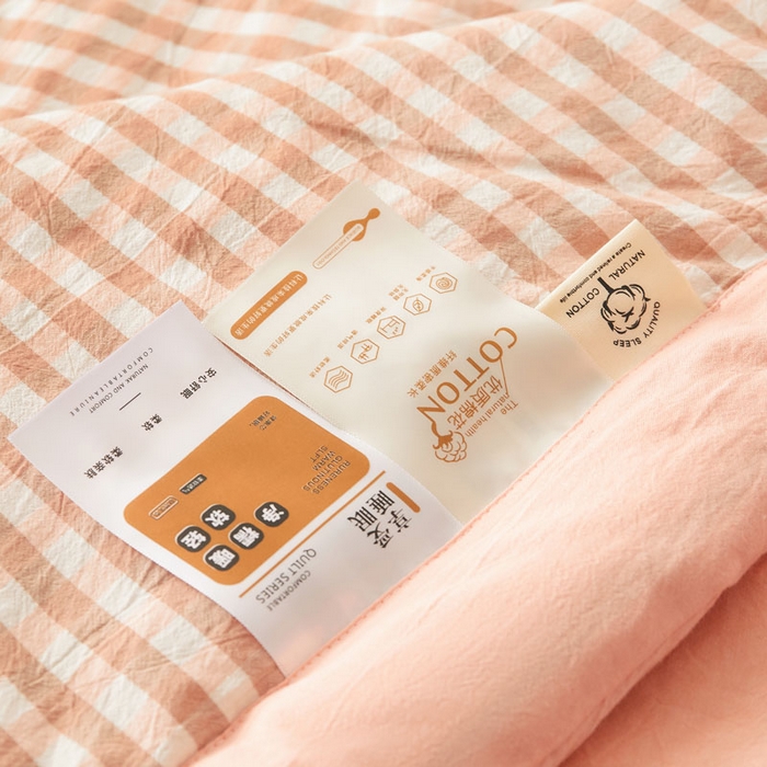 91家纺网 家纺一手货源 找家纺 熙宴 2025新款无印风新疆棉花夏被四件套 粉小格