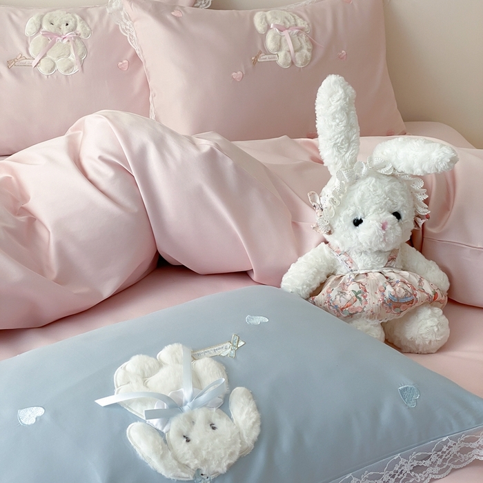 91家纺网 家纺一手货源 找家纺 （总）MIU缪家居 2025新款100支全棉四件套-伽佰俐 卡通场景