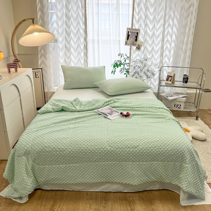 91家纺网 家纺一手货源 找家纺 库里梦家纺 2025新款网红直播A类母婴级3D按摩凉感冰豆豆夏被 冰豆绿