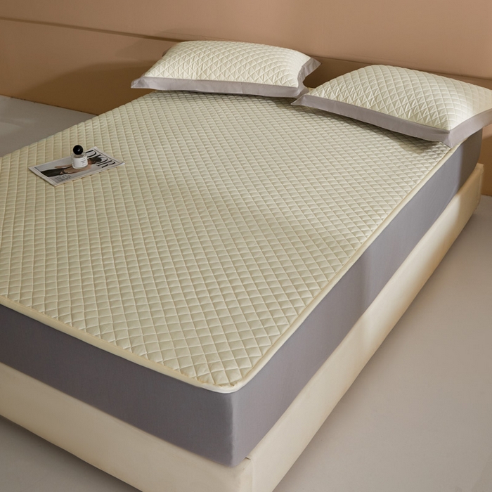 91家纺网 家纺一手货源 找家纺 由有2025新款60S长绒棉绗缝大豆夹棉床垫床褥床笠 平铺-奶油米