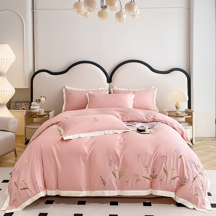 91家纺网 家纺一手货源 找家纺 狂想家 2025亲肤棉重工刺绣系列四件套-花海 花海浅杏粉