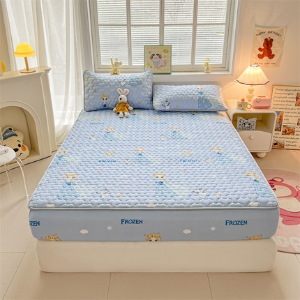 91家纺网 家纺一手货源 找家纺 迪梦思家纺 2025新款A类正版授权卡通印花水洗棉夹棉学生床笠 冰雪艾莎