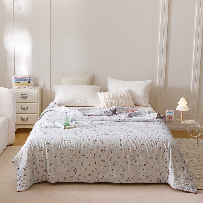 91家纺网 家纺一手货源 找家纺 优被业 2025新款A类牛奶丝针织棉夏被20%大豆(四周踩棉)软糯夏凉被空调被 初夏