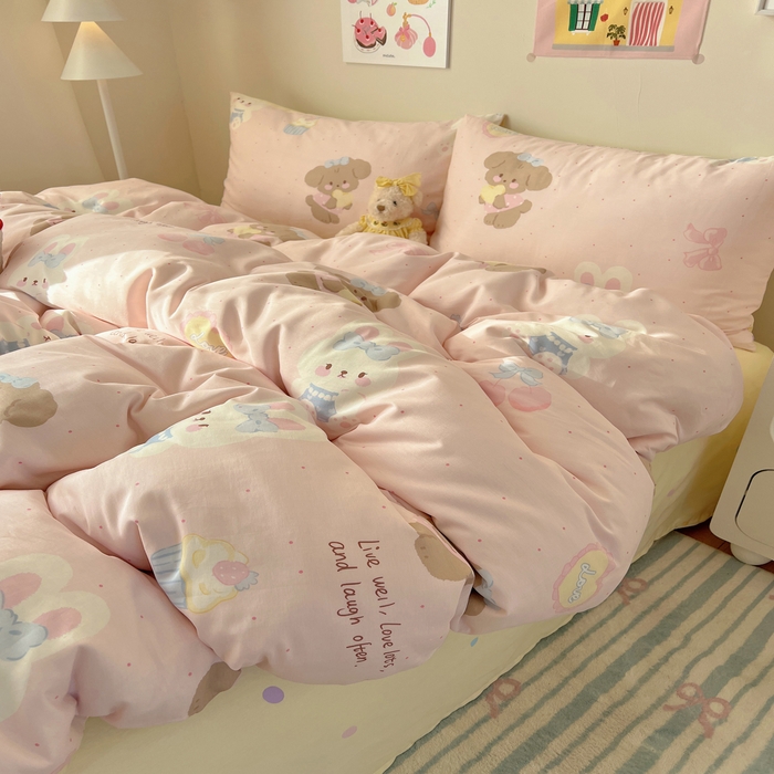 91家纺网 家纺一手货源 找家纺 六巷胡同 2025新款 INS减龄可爱风卡通全棉四件套第五系（森林音乐会系列） 点点面包犬