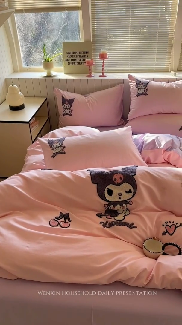 91家纺网 家纺一手货源 找家纺 金爱家 2025新款全棉毛巾绣四件套 毛巾绣-睡梦库洛米